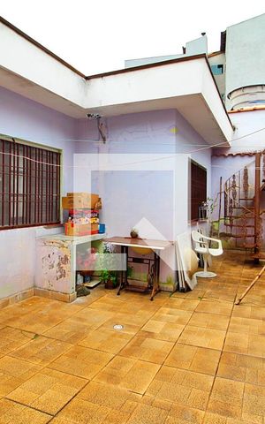 Casa à venda com 200m², 2 quartos e 3 vagasQuintal / Área de Serviço