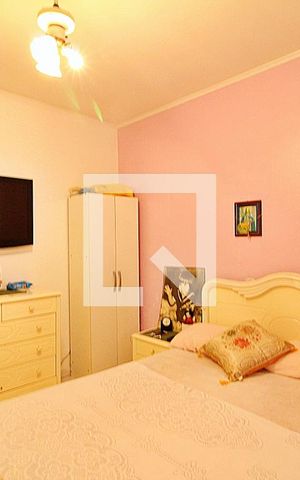 Casa à venda com 200m², 2 quartos e 3 vagasQuarto Suíte