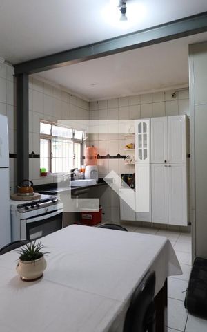 Casa para alugar com 650m², 4 quartos e 3 vagasCozinha 1