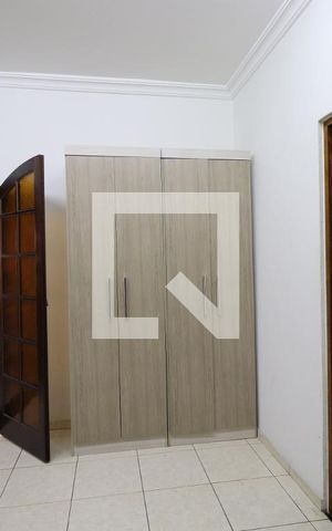 Casa para alugar com 650m², 4 quartos e 3 vagasCloset suite 1