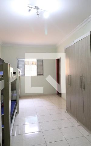 Casa para alugar com 650m², 4 quartos e 3 vagasSuíte 2