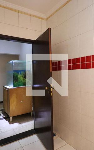 Casa para alugar com 650m², 4 quartos e 3 vagasBANHEIRO SOCIAL II