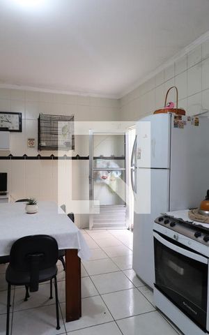 Casa para alugar com 650m², 4 quartos e 3 vagasCozinha 1
