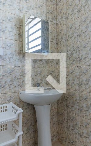 Apartamento para alugar com 80m², 2 quartos e 1 vaga Apartamento para alugar com 80m², 2 quartos e 1 vagaBanheiro da Suíte