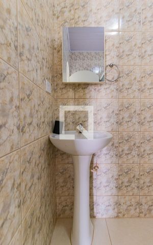 Apartamento para alugar com 80m², 2 quartos e 1 vaga Apartamento para alugar com 80m², 2 quartos e 1 vagaBanheiro Social
