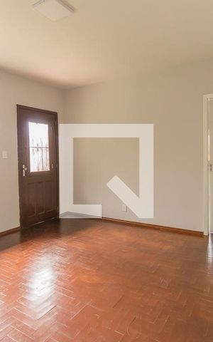 Casa à venda com 120m², 3 quartos e 1 vagaSala