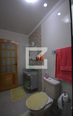 Casa à venda com 157m², 2 quartos e 2 vagasBanheiro da suite