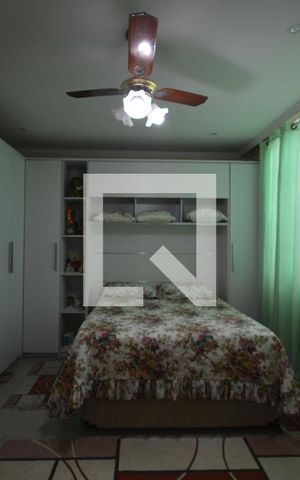 Casa à venda com 157m², 2 quartos e 2 vagasQuarto 1 suite