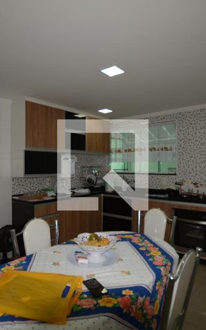 Casa à venda com 157m², 2 quartos e 2 vagasCozinha