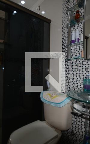 Casa à venda com 157m², 2 quartos e 2 vagasBanheiro social 2