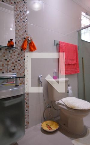 Casa à venda com 157m², 2 quartos e 2 vagasQuarto 1 suite