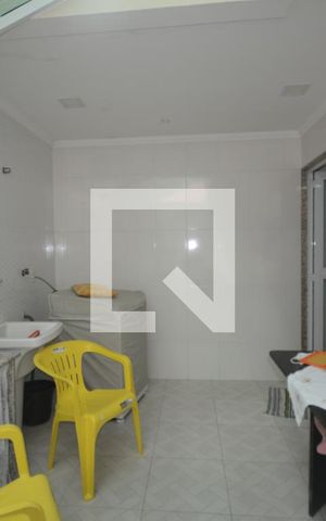 Casa à venda com 157m², 2 quartos e 2 vagasÁrea de serviço