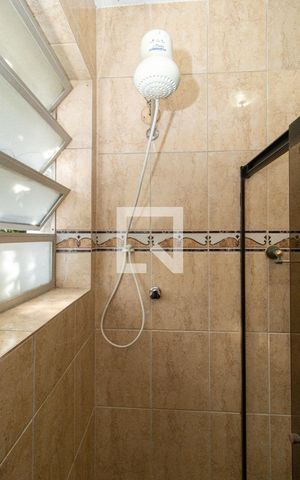 Apartamento à venda com 97m², 3 quartos e 1 vaga Apartamento à venda com 97m², 3 quartos e 1 vagaDetalhe do Banheiro Social