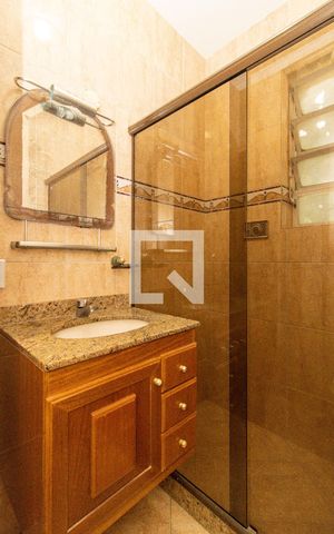 Apartamento à venda com 97m², 3 quartos e 1 vaga Apartamento à venda com 97m², 3 quartos e 1 vagaBanheiro Social