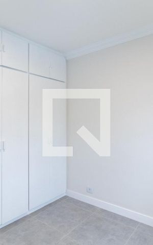 Apartamento à venda com 64m², 2 quartos e 2 vagasQuarto 2