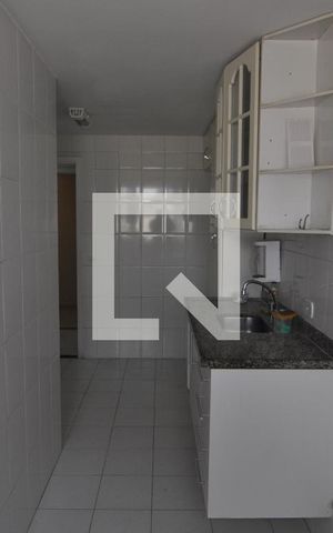 Apartamento à venda com 78m², 2 quartos e 1 vagaCozinha - Armários