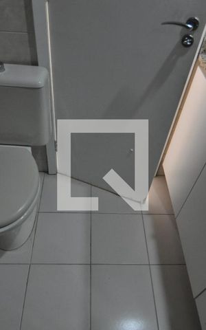 Apartamento à venda com 78m², 2 quartos e 1 vagaBanheiro do Corredor