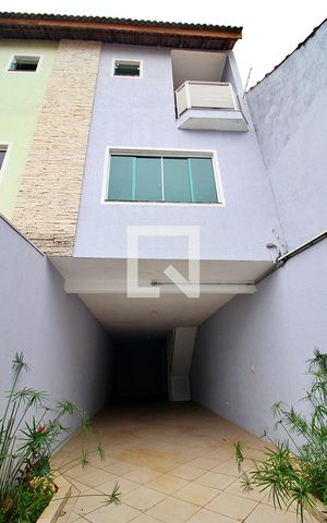 Casa para alugar com 147m², 3 quartos e 4 vagasFachada