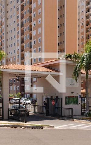 Apartamento à venda com 57m², 2 quartos e 1 vaga Apartamento à venda com 57m², 2 quartos e 1 vagaFachada do Condomínio