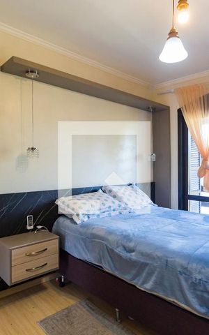 Casa à venda com 280m², 3 quartos e 6 vagas Casa à venda com 280m², 3 quartos e 6 vagasQuarto 2