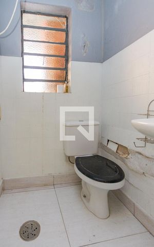 Casa à venda com 120m², 1 quarto e 1 vaga Casa à venda com 120m², 1 quarto e 1 vagaBanheiro de Serviço