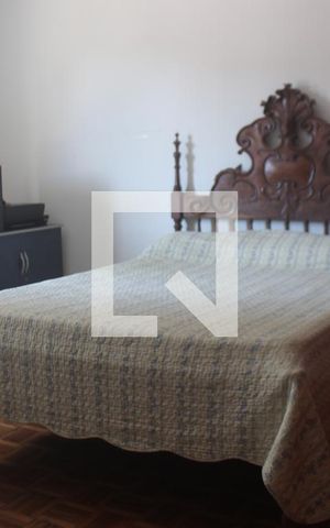 Casa à venda com 250m², 4 quartos e 2 vagasSuíte