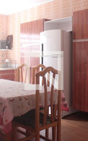 Casa à venda com 250m², 4 quartos e 2 vagasCozinha