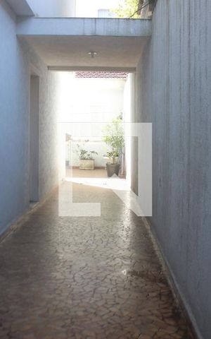 Casa à venda com 250m², 4 quartos e 2 vagasQuintal