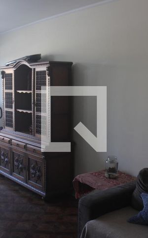 Casa à venda com 250m², 4 quartos e 2 vagasSala