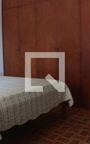 Casa à venda com 250m², 4 quartos e 2 vagasSuíte