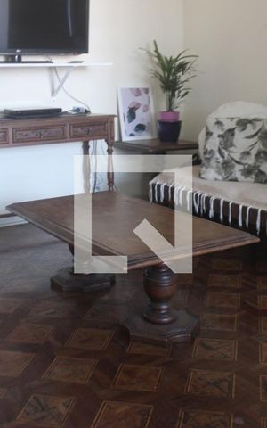 Casa à venda com 250m², 4 quartos e 2 vagasSala