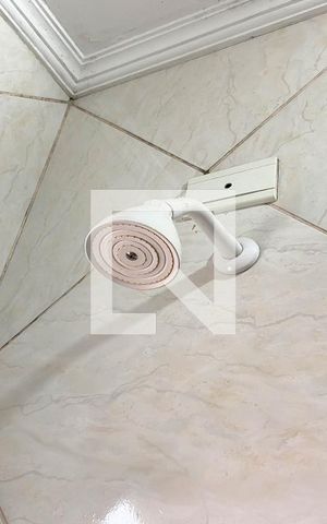 Casa à venda com 415m², 3 quartos e 3 vagas Casa à venda com 415m², 3 quartos e 3 vagasBanheiro da Suíte 1