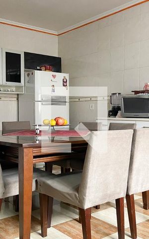 Casa à venda com 415m², 3 quartos e 3 vagas Casa à venda com 415m², 3 quartos e 3 vagasCozinha e Área de Serviço
