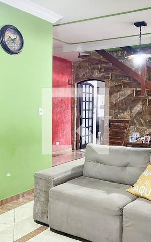 Casa à venda com 415m², 3 quartos e 3 vagas Casa à venda com 415m², 3 quartos e 3 vagasSala