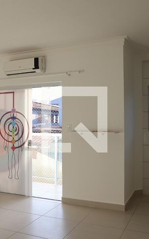 Apartamento para alugar com 55m², 2 quartos e 1 vagaSala/Cozinha
