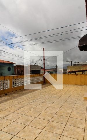 Casa para alugar com 70m², 2 quartos e 1 vagavaranda