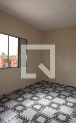 Casa para alugar com 70m², 2 quartos e 1 vagaSala