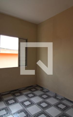 Casa para alugar com 70m², 2 quartos e 1 vagaquarto 1