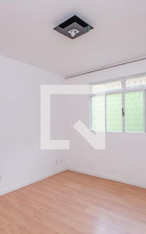 Casa para alugar com 350m², 3 quartos e 3 vagas Casa para alugar com 350m², 3 quartos e 3 vagasSala 2