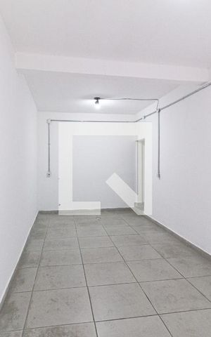 Casa à venda com 250m², 6 quartos e sem vaga Casa à venda com 250m², 6 quartos e sem vagaSalão
