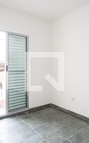 Casa à venda com 250m², 6 quartos e sem vaga Casa à venda com 250m², 6 quartos e sem vagaQuarto
