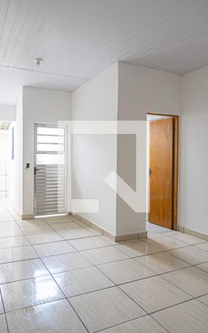 Casa à venda com 250m², 6 quartos e sem vaga Casa à venda com 250m², 6 quartos e sem vagaStudio