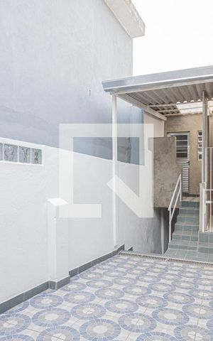 Casa à venda com 250m², 6 quartos e sem vaga Casa à venda com 250m², 6 quartos e sem vagaCorredor