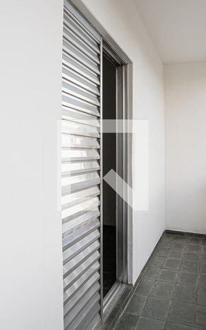 Casa à venda com 250m², 6 quartos e sem vaga Casa à venda com 250m², 6 quartos e sem vagaSacada