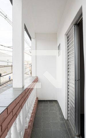 Casa à venda com 250m², 6 quartos e sem vaga Casa à venda com 250m², 6 quartos e sem vagaSacada