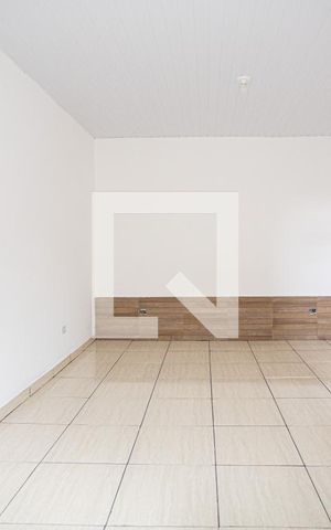 Casa à venda com 250m², 6 quartos e sem vaga Casa à venda com 250m², 6 quartos e sem vagaStudio
