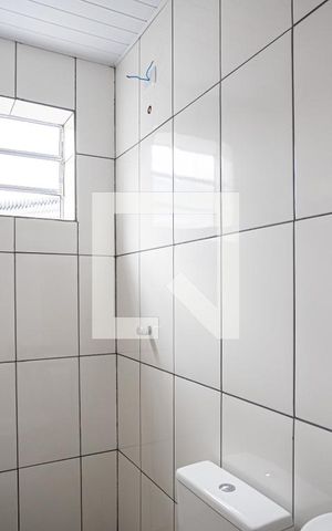 Casa à venda com 250m², 6 quartos e sem vaga Casa à venda com 250m², 6 quartos e sem vagaBanheiro