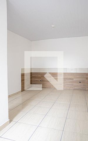 Casa à venda com 250m², 6 quartos e sem vaga Casa à venda com 250m², 6 quartos e sem vagaStudio