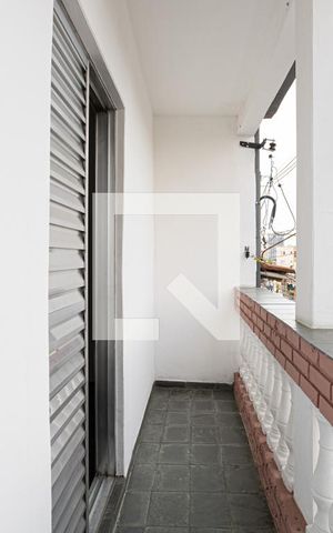 Casa à venda com 250m², 6 quartos e sem vaga Casa à venda com 250m², 6 quartos e sem vagaSacada