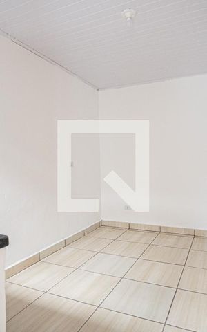 Casa à venda com 250m², 6 quartos e sem vaga Casa à venda com 250m², 6 quartos e sem vagaStudio